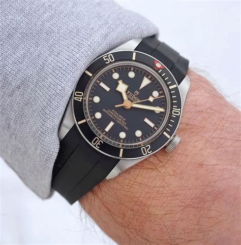 tudor black bay 58 strap size.